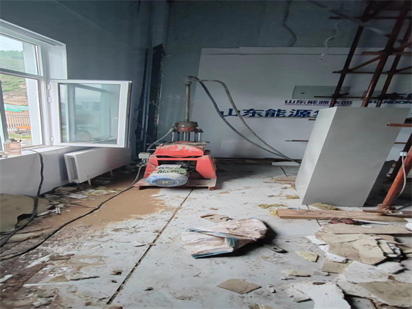 冕宁地基基础下沉墙体裂缝加固注浆顶升施工